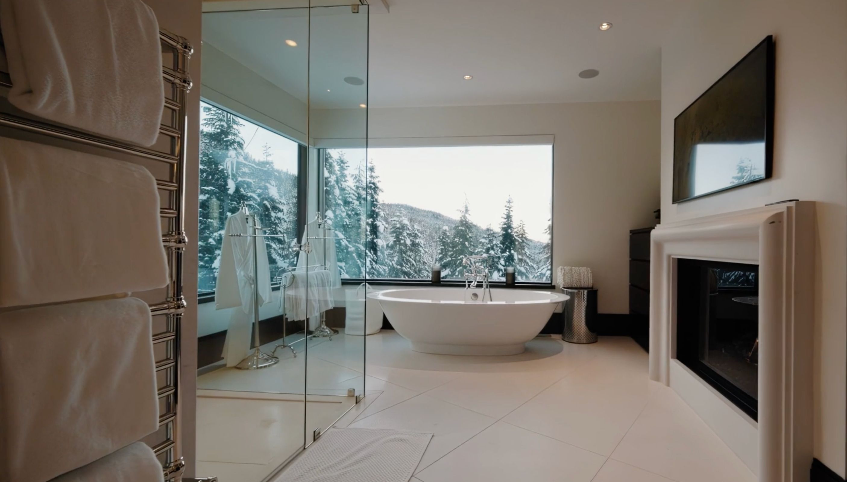 Altitude Retreat interior 26